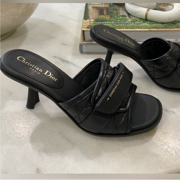 Christian Dior Evolution Quilted Sandals - Picture 5 of 9